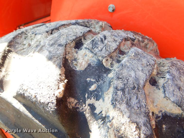 image for item EI9078 2016 Kubota SSV65 skid steer