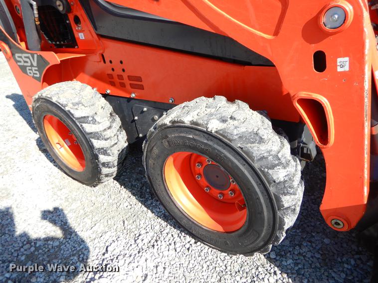 image for item EI9078 2016 Kubota SSV65 skid steer