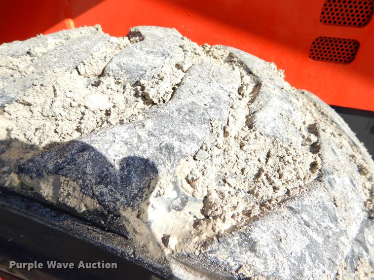 image for item EI9078 2016 Kubota SSV65 skid steer