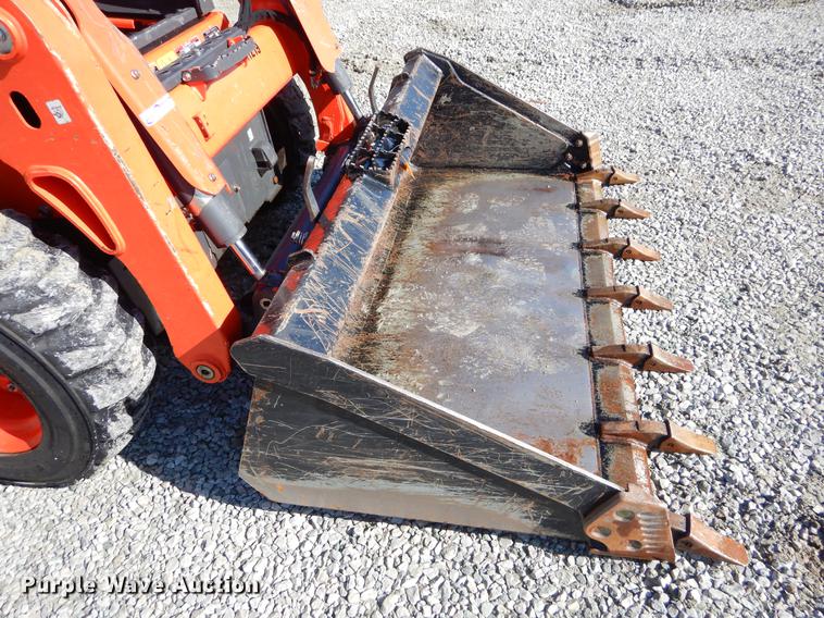 image for item EI9078 2016 Kubota SSV65 skid steer