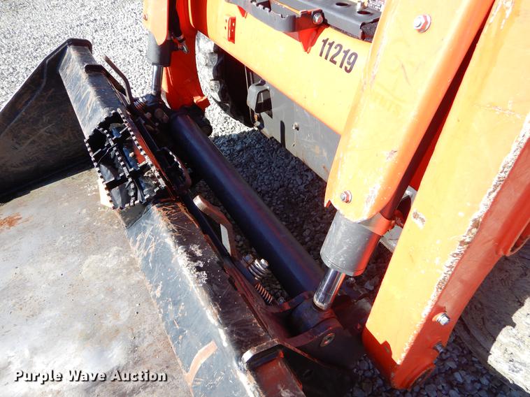 image for item EI9078 2016 Kubota SSV65 skid steer