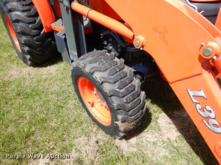 image for item EI9081 2013 Kubota L39 backhoe