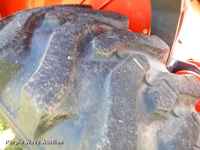 image for item EI9081 2013 Kubota L39 backhoe