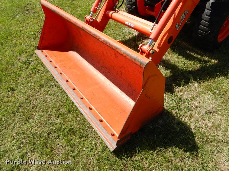 image for item EI9081 2013 Kubota L39 backhoe