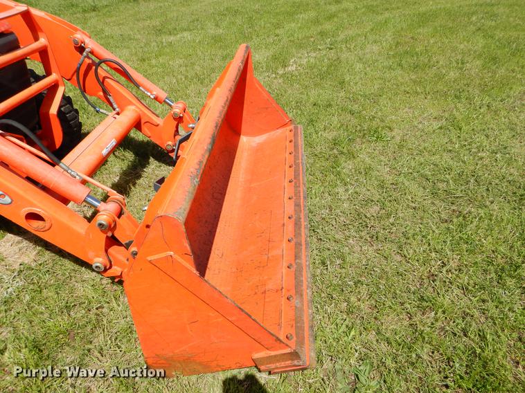 image for item EI9081 2013 Kubota L39 backhoe