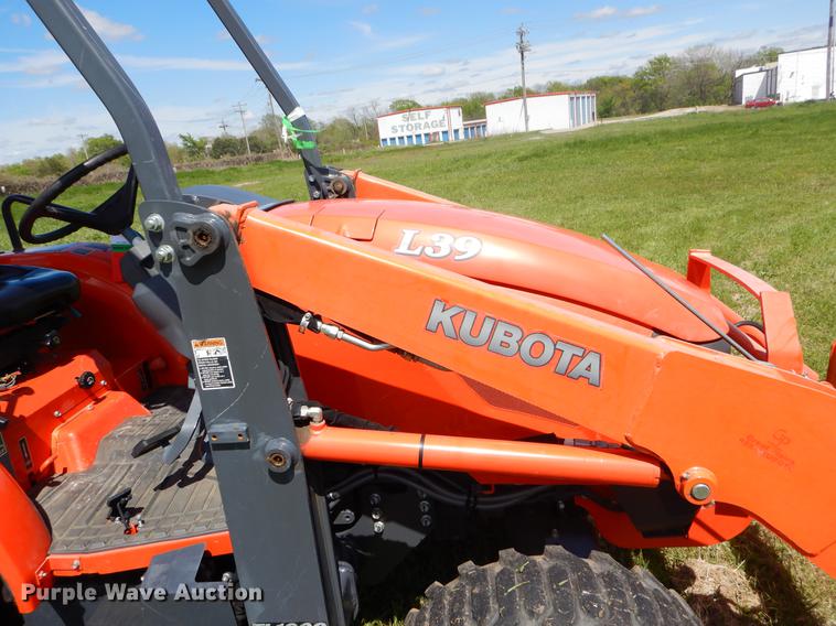 image for item EI9081 2013 Kubota L39 backhoe