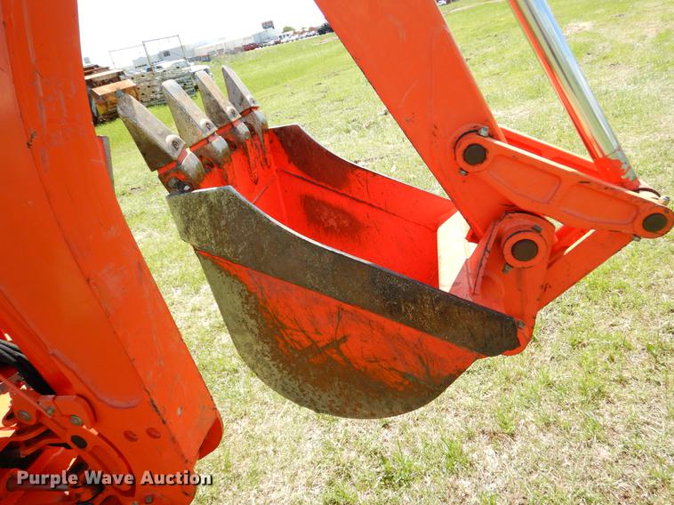 image for item EI9081 2013 Kubota L39 backhoe