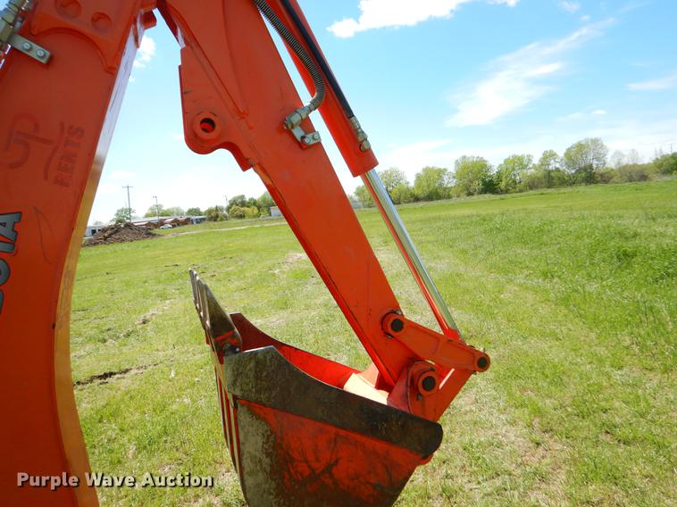 image for item EI9081 2013 Kubota L39 backhoe