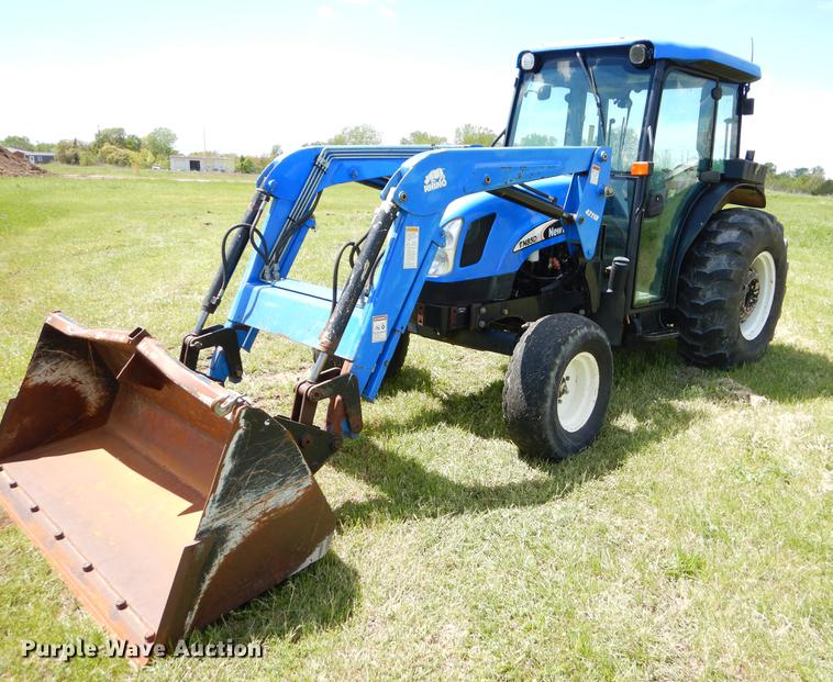 image for item EI9082 2007 New Holland TN85DA tractor