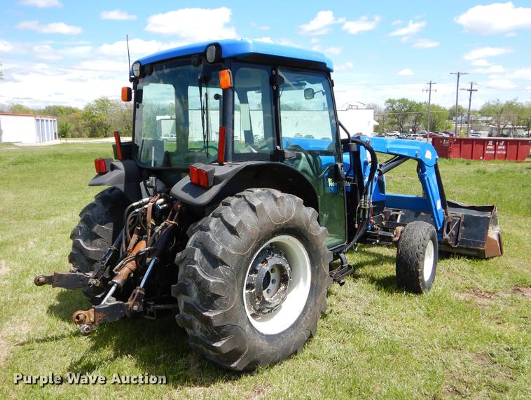 image for item EI9082 2007 New Holland TN85DA tractor