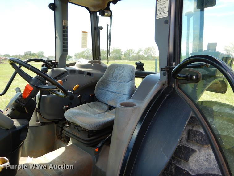 image for item EI9082 2007 New Holland TN85DA tractor