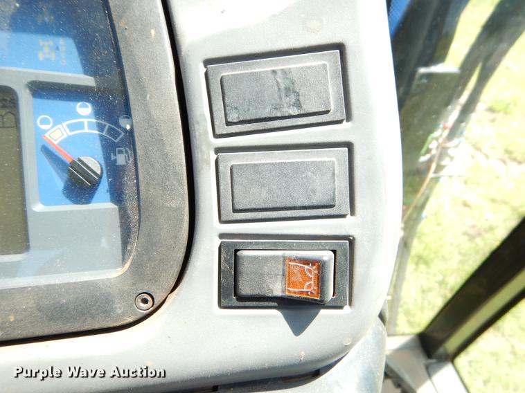 image for item EI9082 2007 New Holland TN85DA tractor