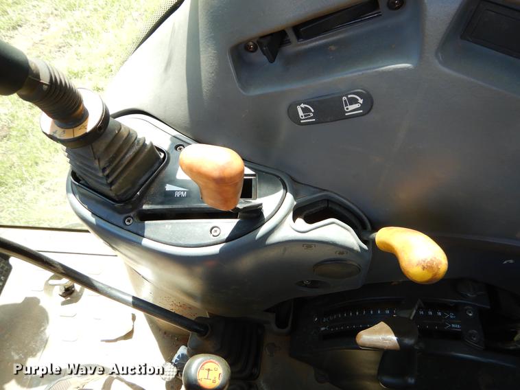 image for item EI9082 2007 New Holland TN85DA tractor