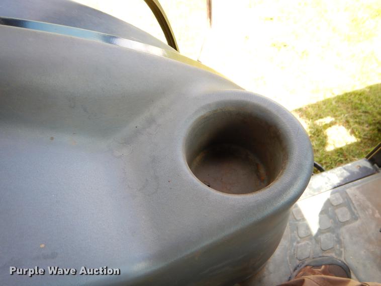 image for item EI9082 2007 New Holland TN85DA tractor