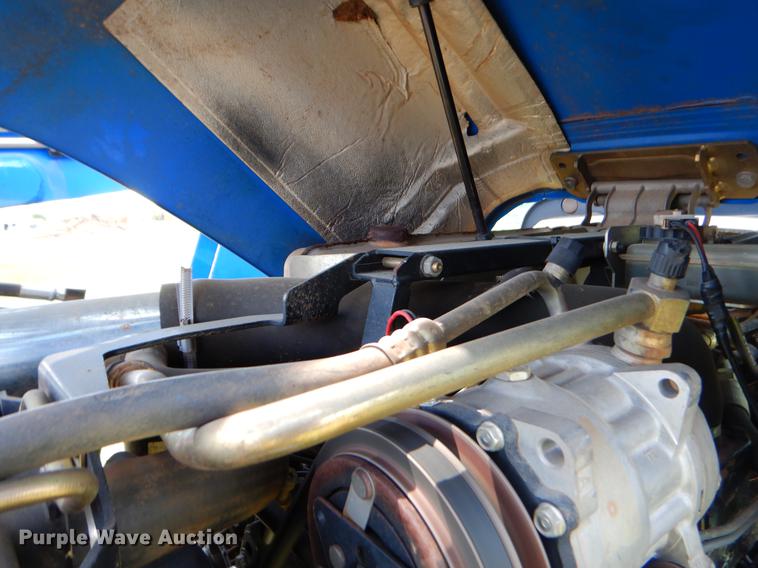 image for item EI9082 2007 New Holland TN85DA tractor