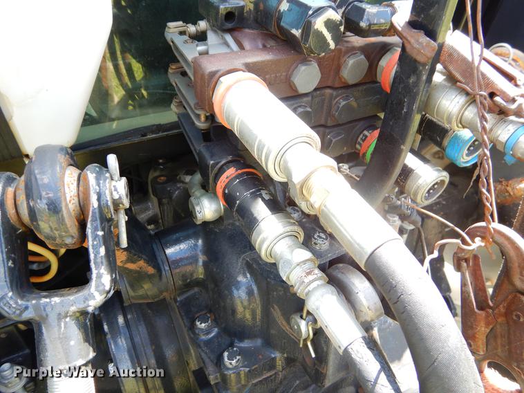 image for item EI9082 2007 New Holland TN85DA tractor