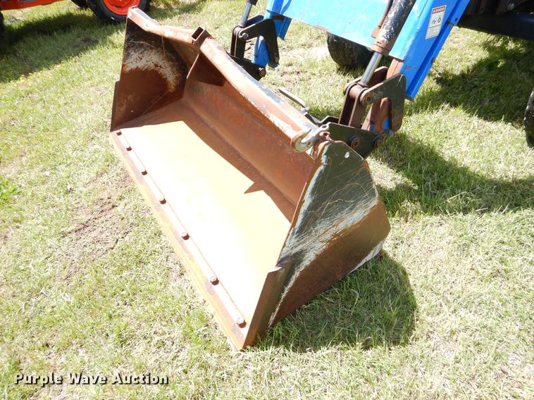 image for item EI9082 2007 New Holland TN85DA tractor