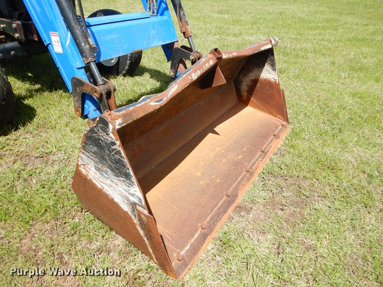 image for item EI9082 2007 New Holland TN85DA tractor