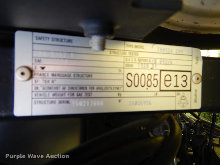 image for item EI9082 2007 New Holland TN85DA tractor