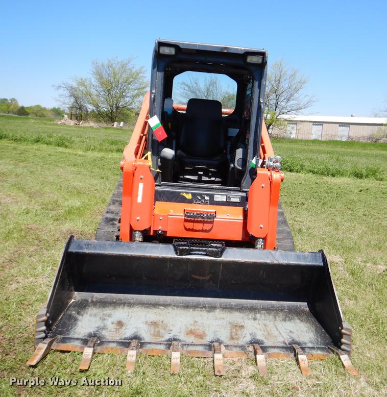 image for item EI9083 2015 Kubota SVL75-2 skid steer