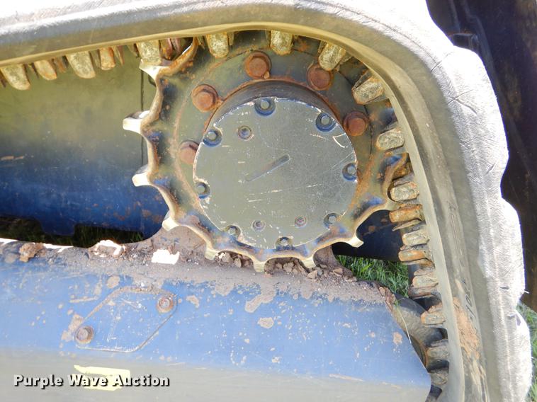 image for item EI9083 2015 Kubota SVL75-2 skid steer