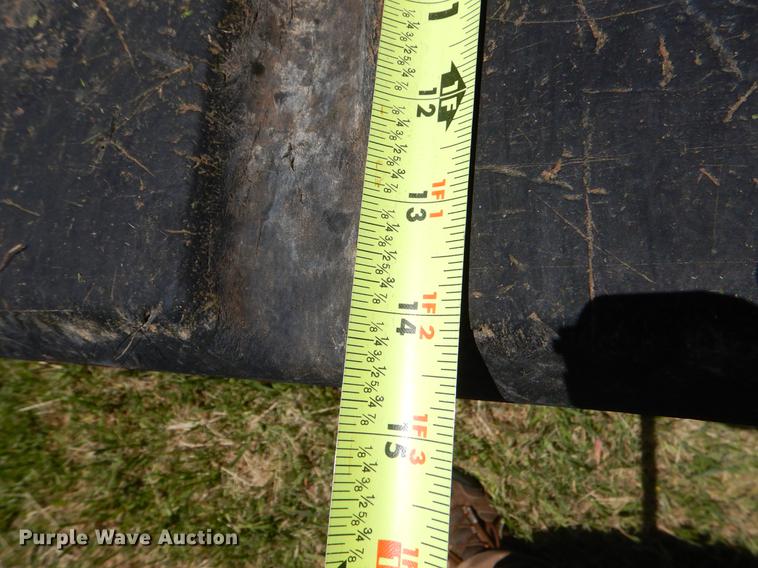 image for item EI9083 2015 Kubota SVL75-2 skid steer