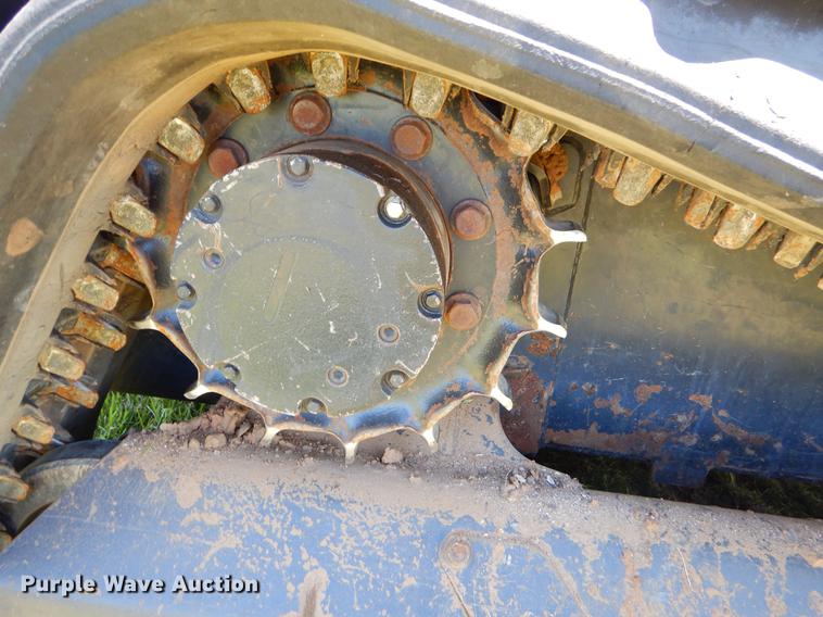 image for item EI9083 2015 Kubota SVL75-2 skid steer