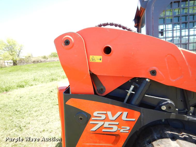 image for item EI9083 2015 Kubota SVL75-2 skid steer
