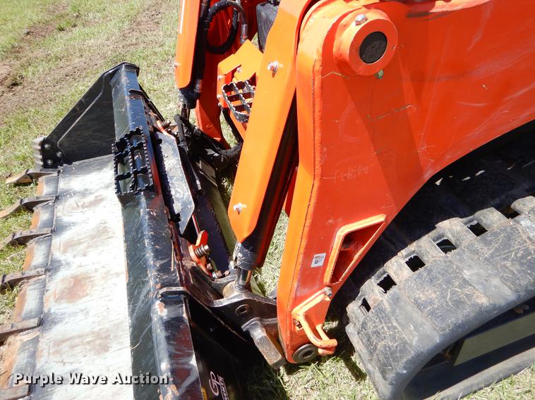 image for item EI9083 2015 Kubota SVL75-2 skid steer