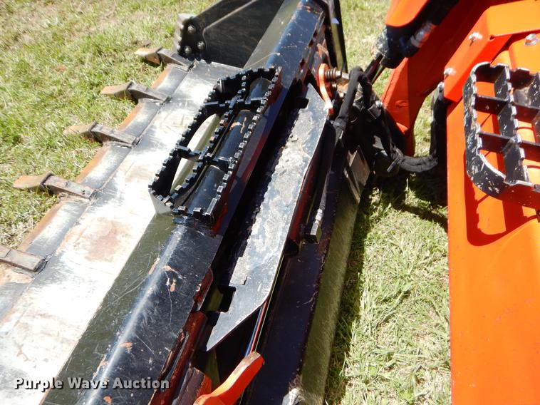 image for item EI9083 2015 Kubota SVL75-2 skid steer