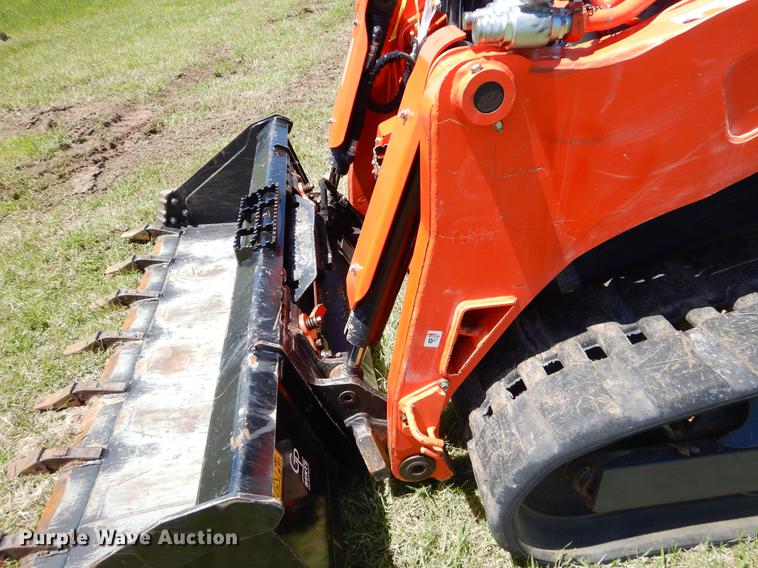 image for item EI9083 2015 Kubota SVL75-2 skid steer