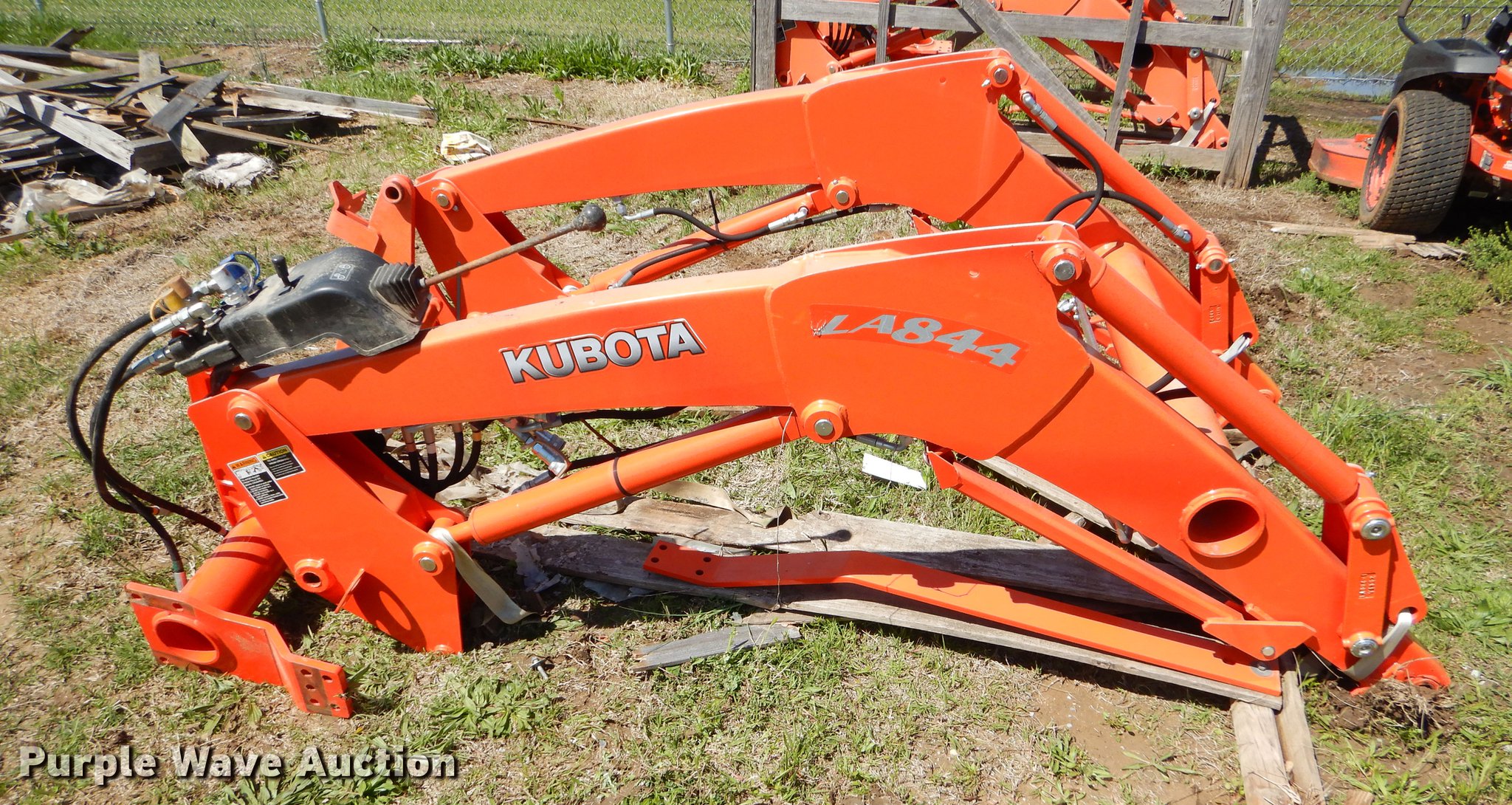 Kubota LA844 loader in Ada, OK Item EI9046 sold Purple Wave