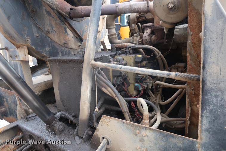 image for item AT9246 1993 Ford CF7000 street sweeper truck