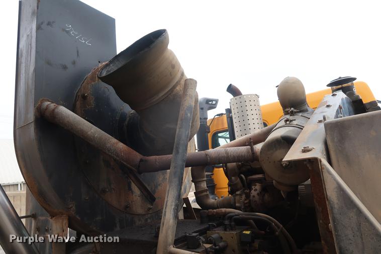 image for item AT9246 1993 Ford CF7000 street sweeper truck