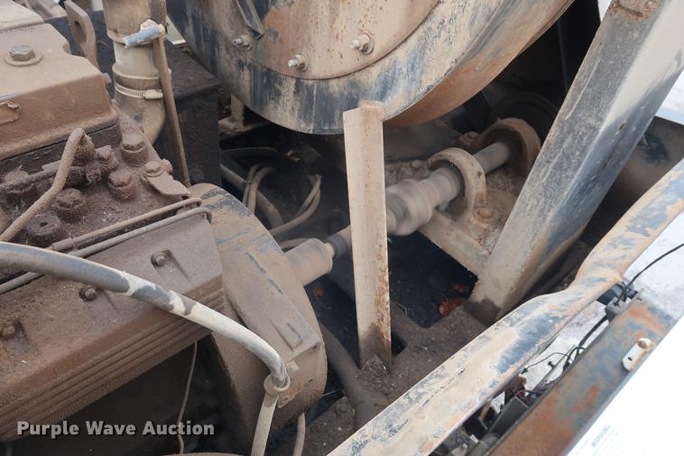 image for item AT9246 1993 Ford CF7000 street sweeper truck