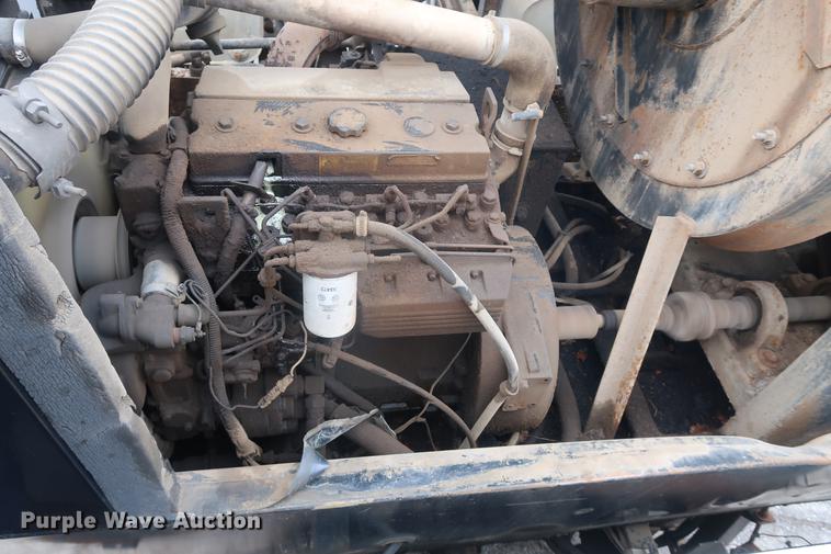 image for item AT9246 1993 Ford CF7000 street sweeper truck