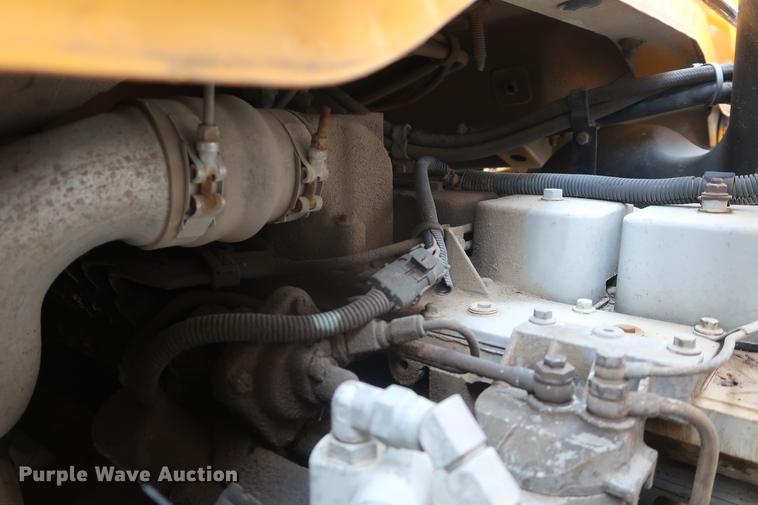 image for item AT9246 1993 Ford CF7000 street sweeper truck