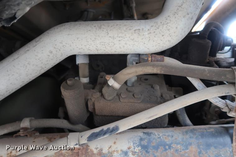 image for item AT9246 1993 Ford CF7000 street sweeper truck