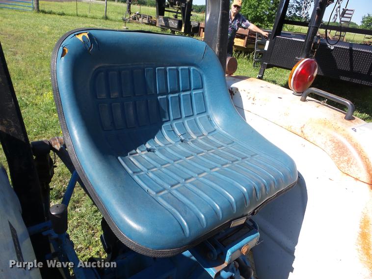 image for item BI9522 Ford 1310 tractor