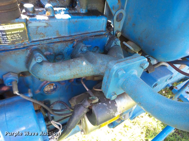 image for item BI9522 Ford 1310 tractor