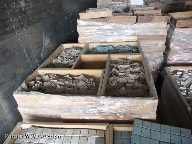image for item BI9537 (22) pallets of tile