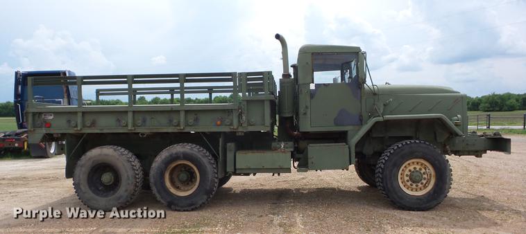 image for item BI9538 1985 Am General flatbed truck