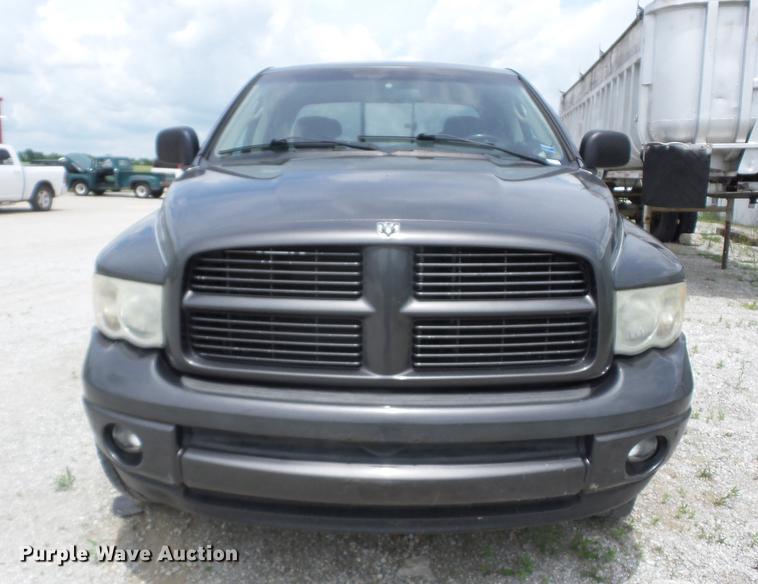 image for item BI9543 2004 Dodge Ram 1500 Quad Cab pickup truck