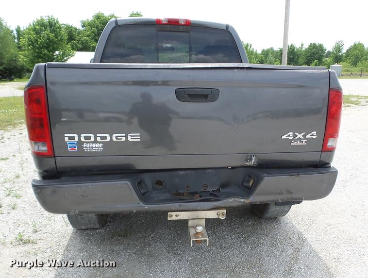 image for item BI9543 2004 Dodge Ram 1500 Quad Cab pickup truck