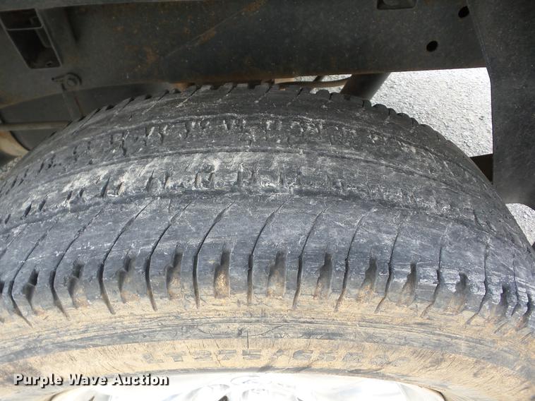 image for item BI9543 2004 Dodge Ram 1500 Quad Cab pickup truck