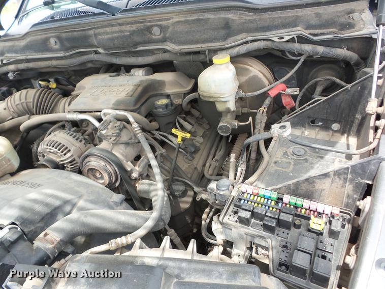 image for item BI9543 2004 Dodge Ram 1500 Quad Cab pickup truck