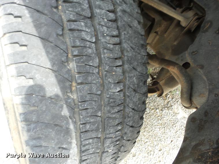 image for item BI9543 2004 Dodge Ram 1500 Quad Cab pickup truck