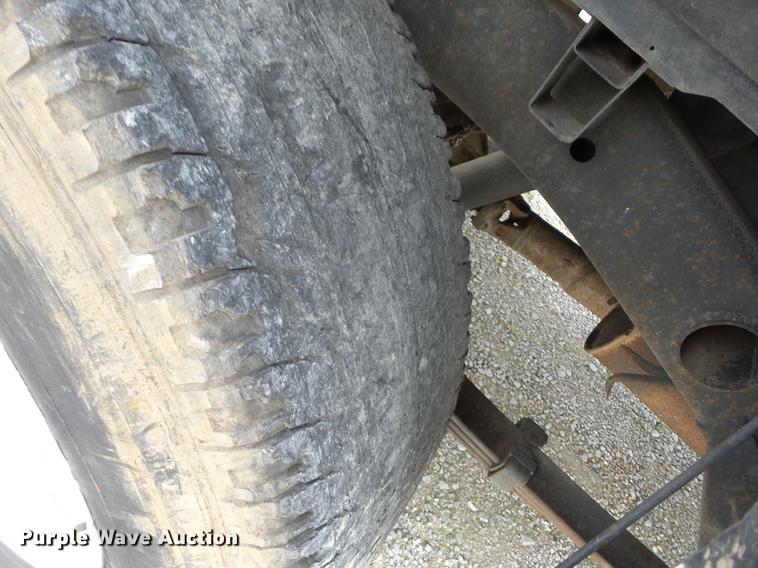 image for item BI9543 2004 Dodge Ram 1500 Quad Cab pickup truck