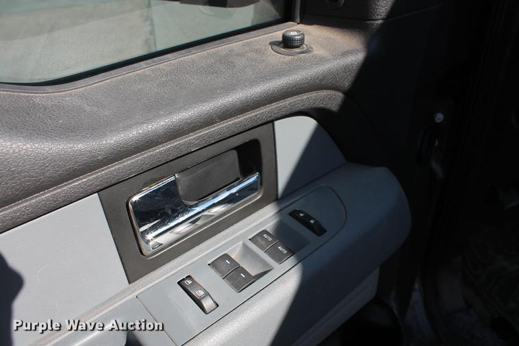 image for item DB5178 2013 Ford F150 XLT SuperCrew pickup truck