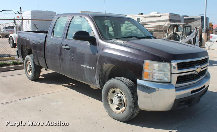 image for item DB5179 2008 Chevrolet Silverado 2500HD LS Ext. Cab pickup truck